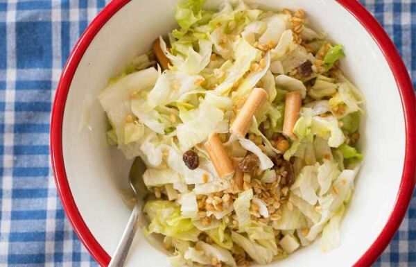 Bulgurlu Salata Tarifi - aciktim-diyetteyim-doymak-istiyorum-salatasi